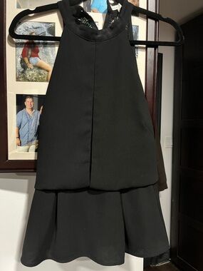 Women's Black Sleeveless Layered Halter Blouse